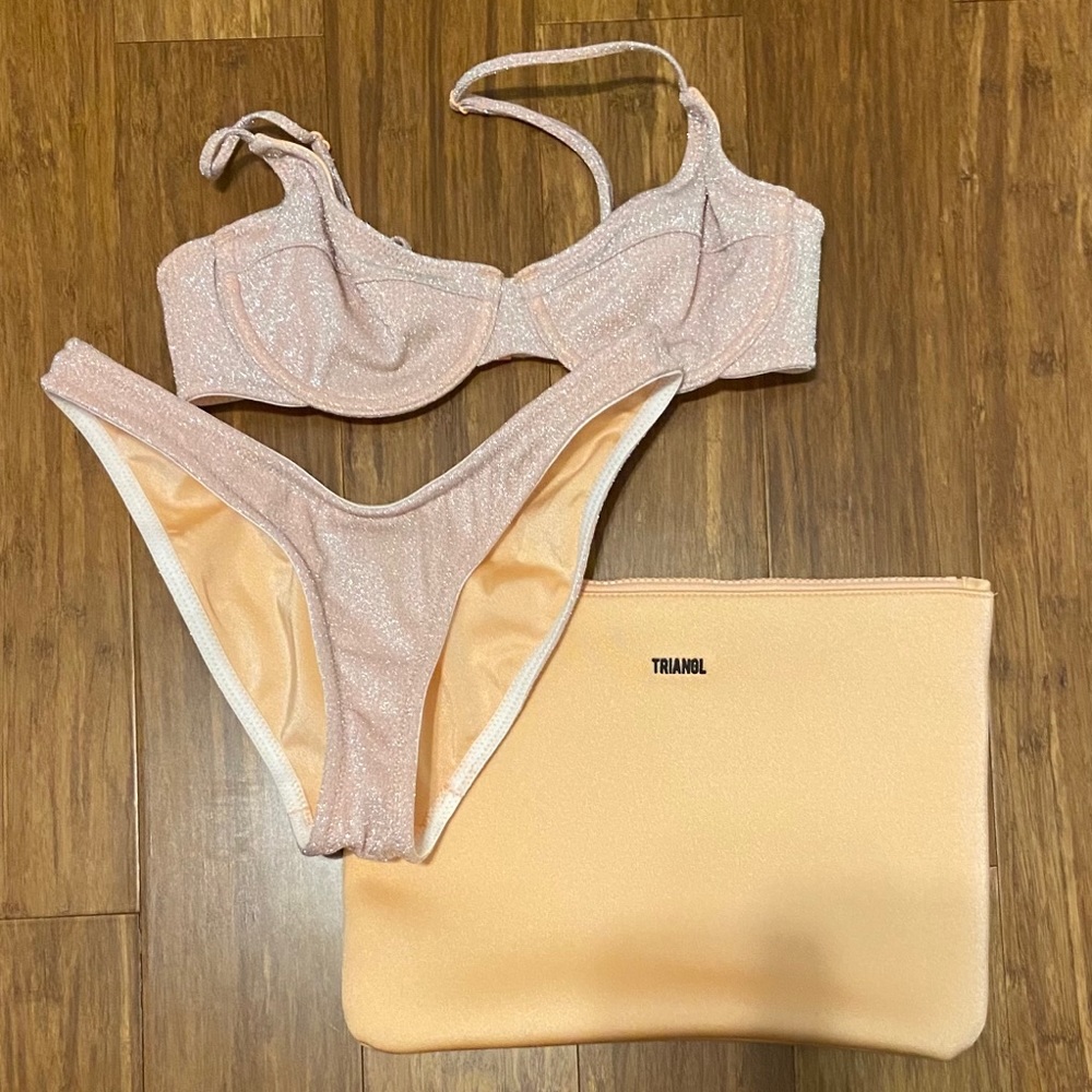 TRIANGLE bikini, top and bottoms are both size XS